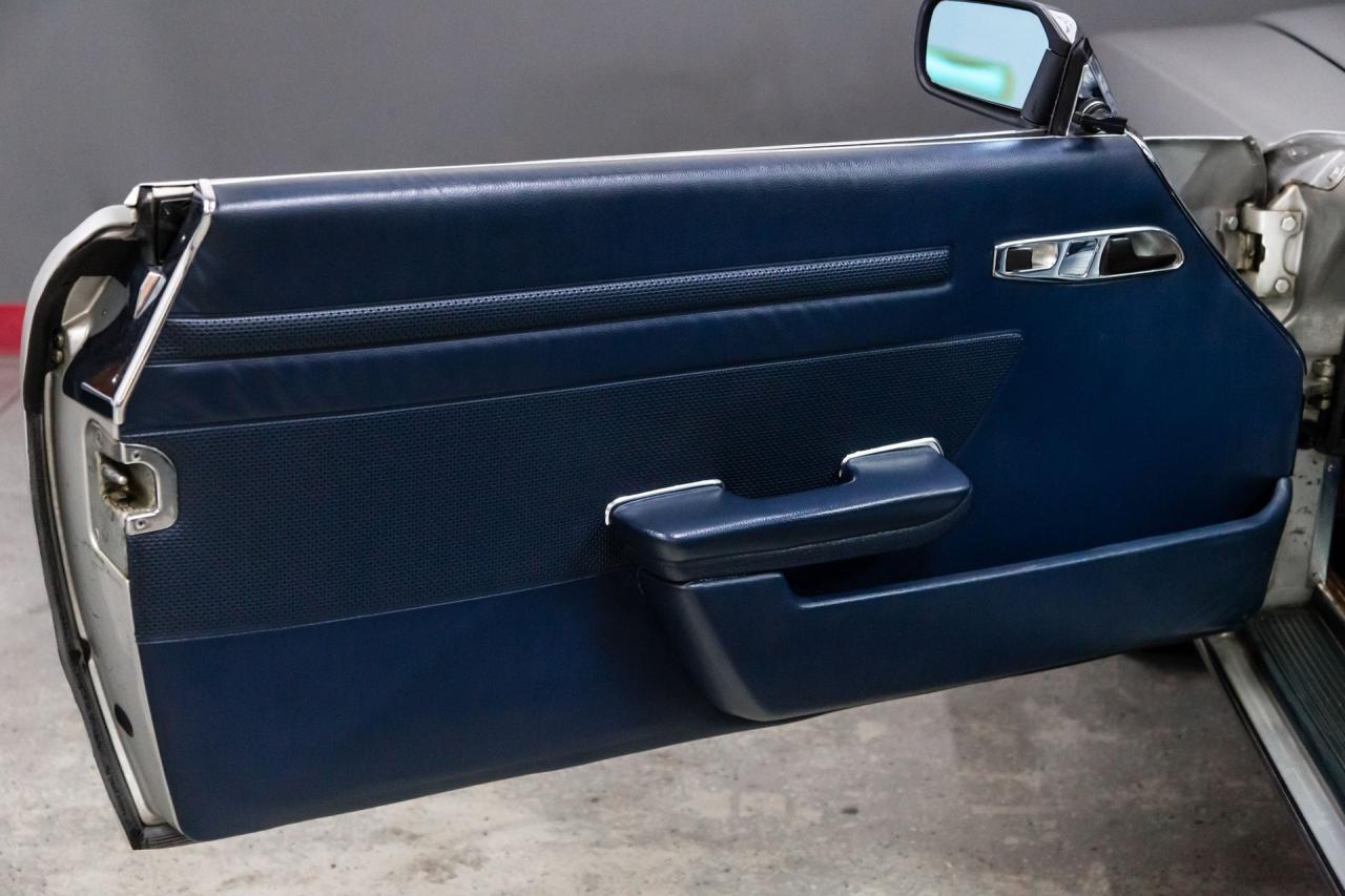 1975 Mercedes - Benz 450 SLC