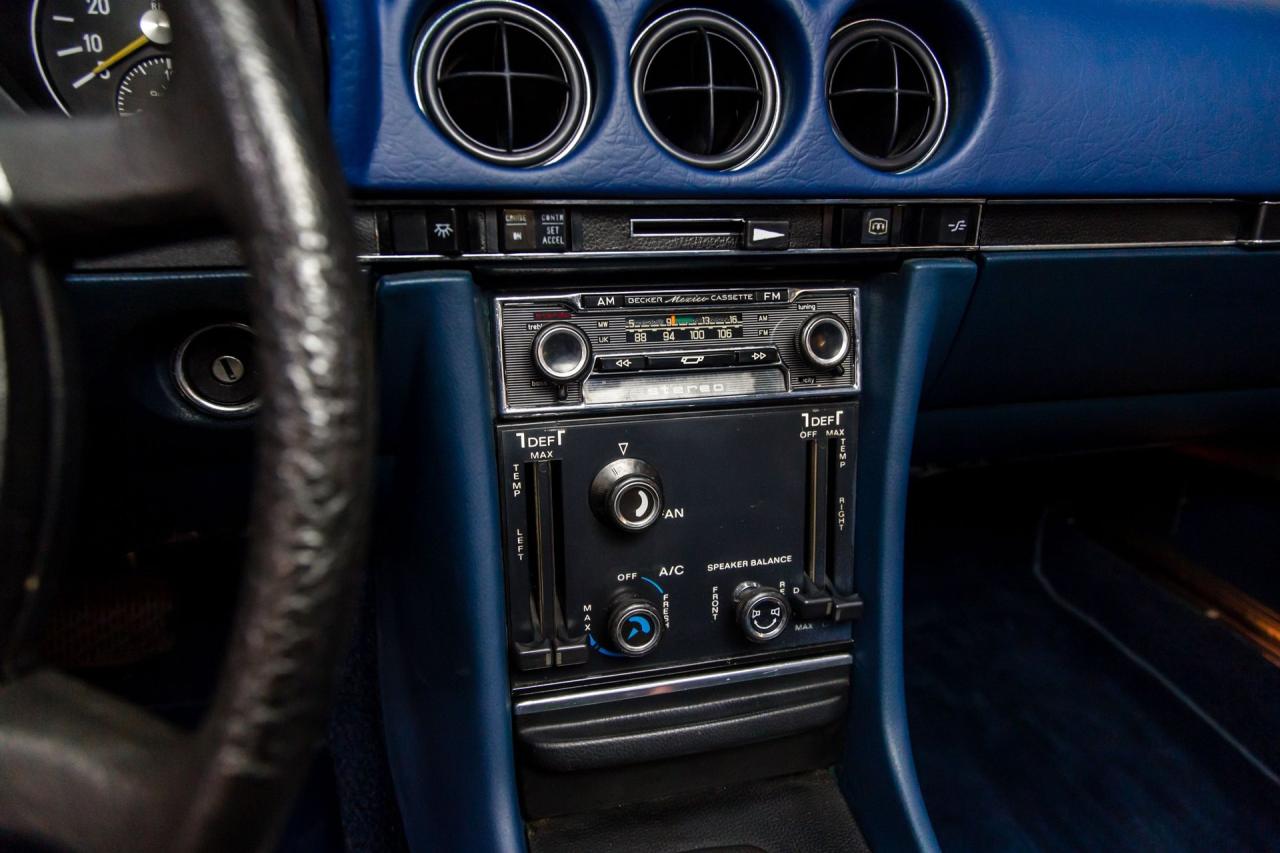 1975 Mercedes - Benz 450 SLC