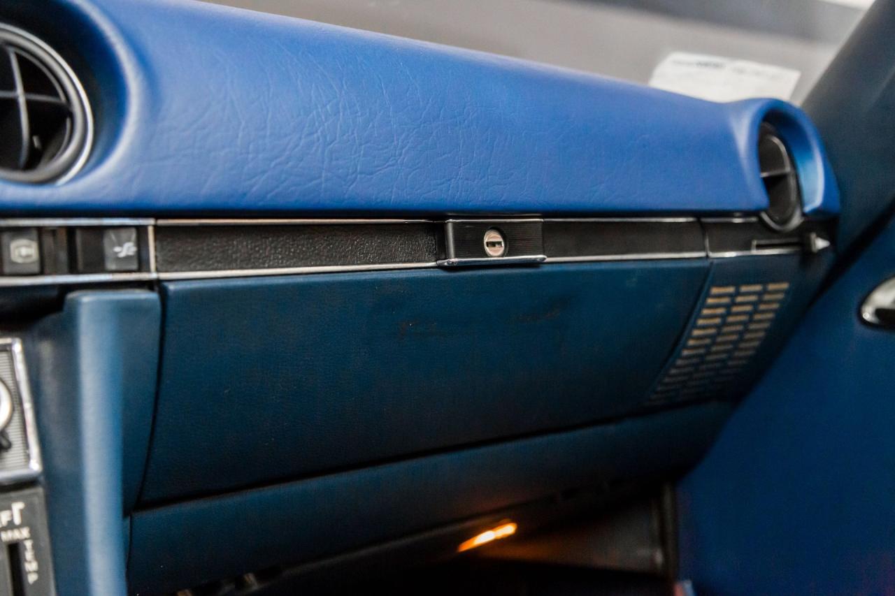 1975 Mercedes - Benz 450 SLC