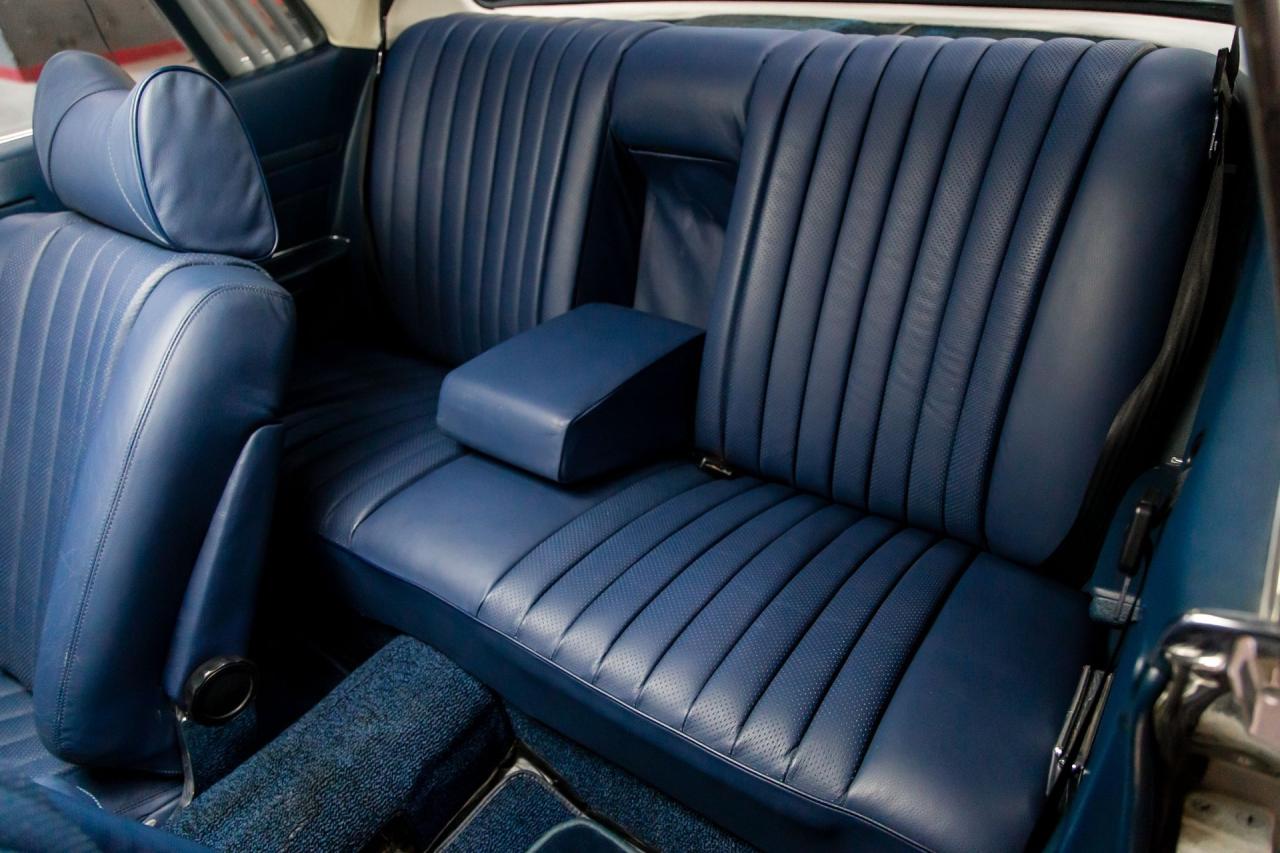 1975 Mercedes - Benz 450 SLC