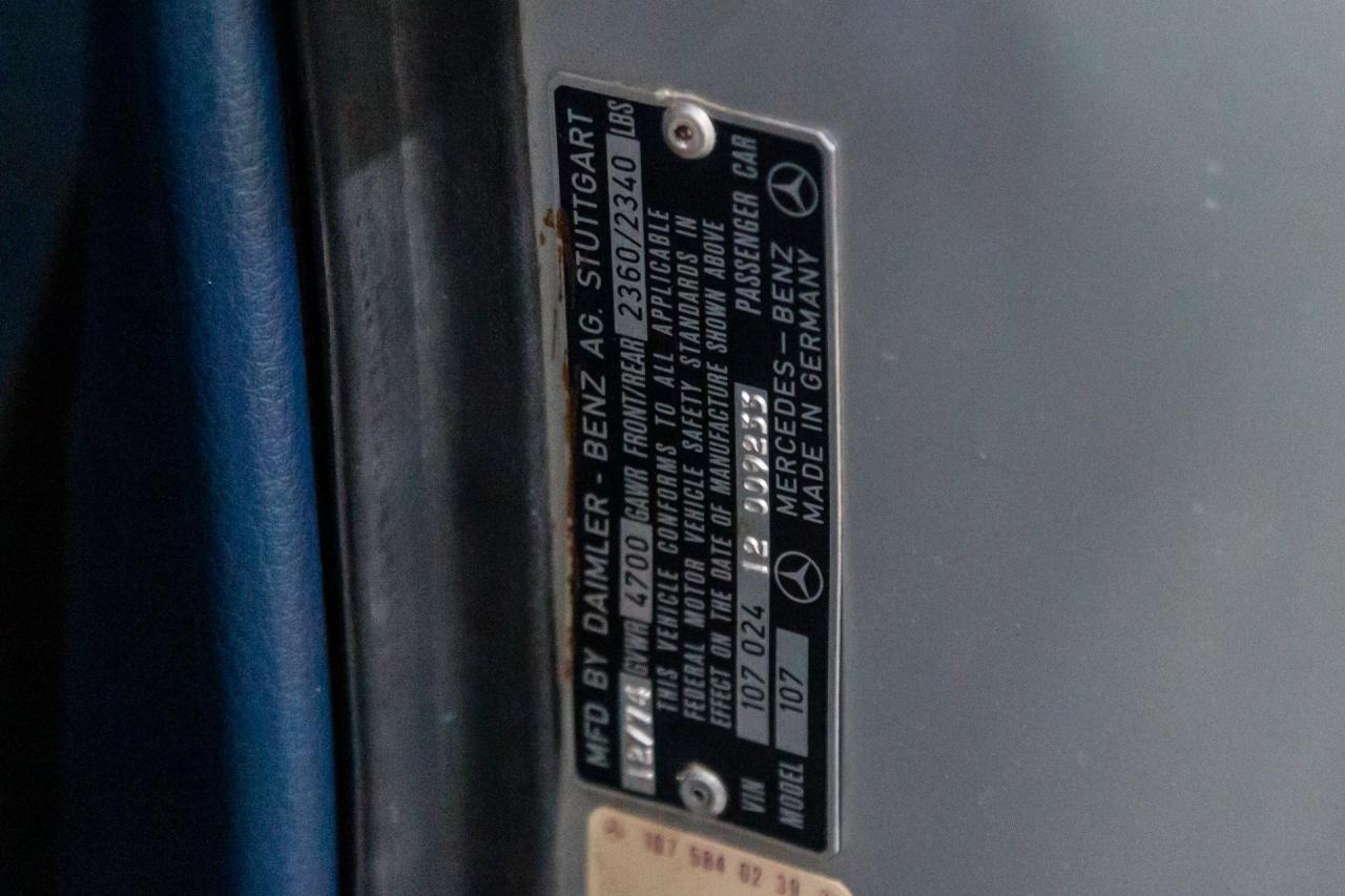 1975 Mercedes - Benz 450 SLC