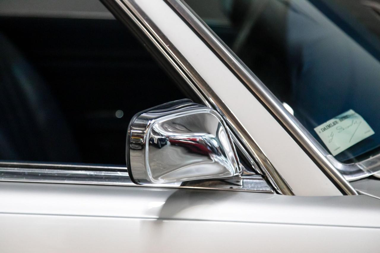 1975 Mercedes - Benz 450 SLC