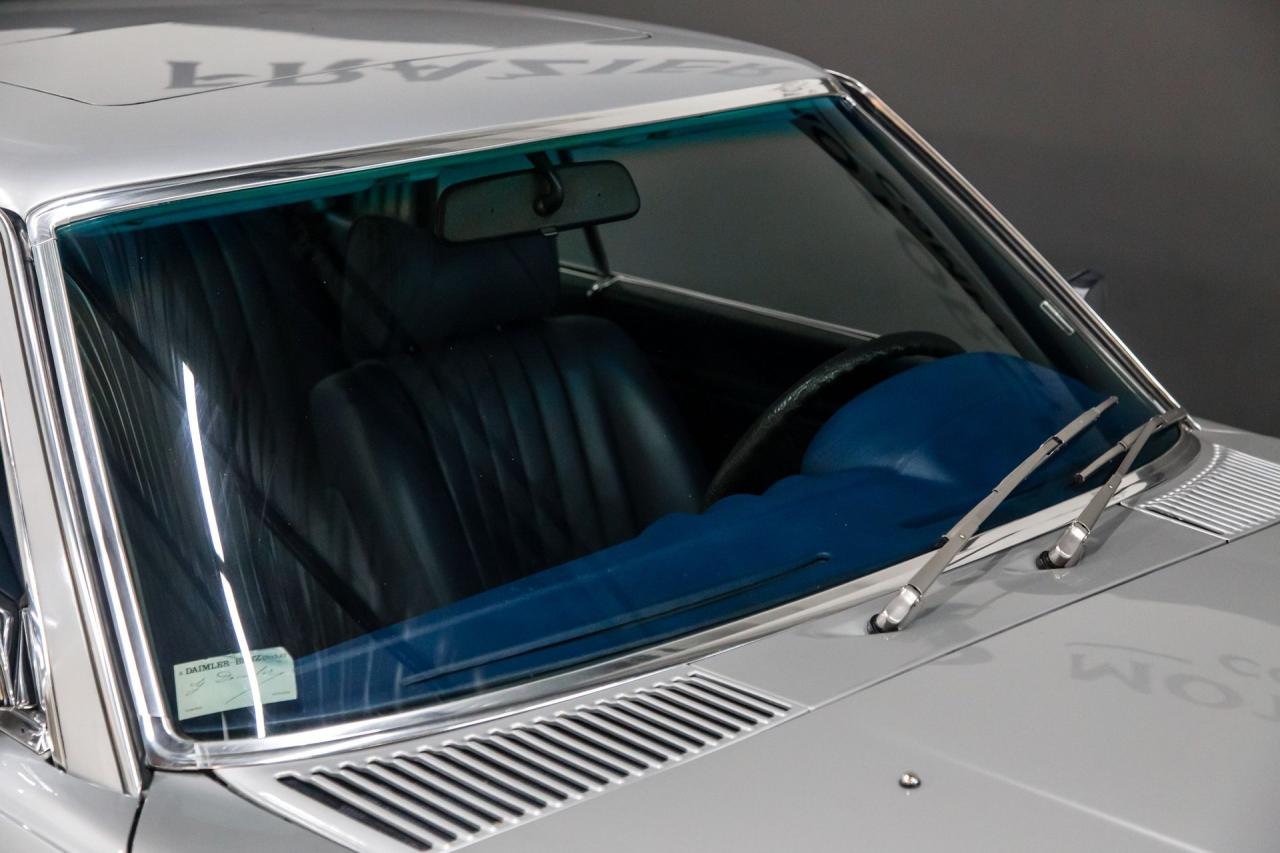1975 Mercedes - Benz 450 SLC