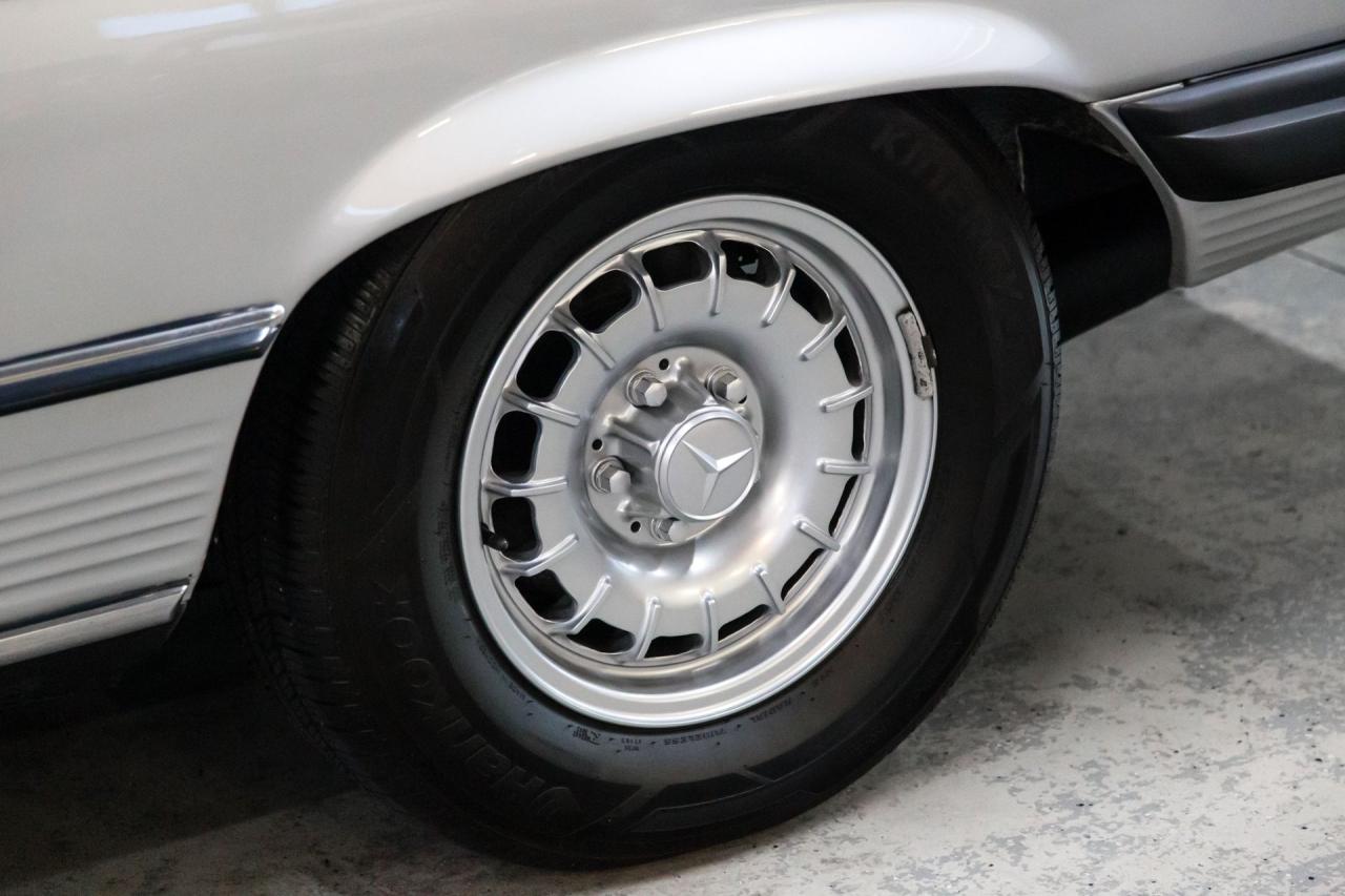 1975 Mercedes - Benz 450 SLC