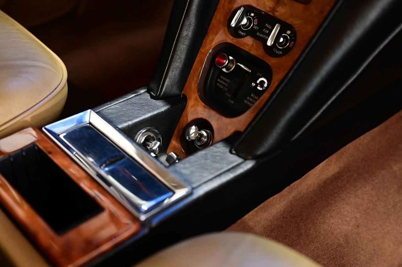 1972 Rolls - Royce SILVER CLOUD LWB