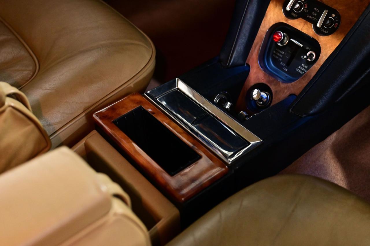 1972 Rolls - Royce SILVER CLOUD LWB