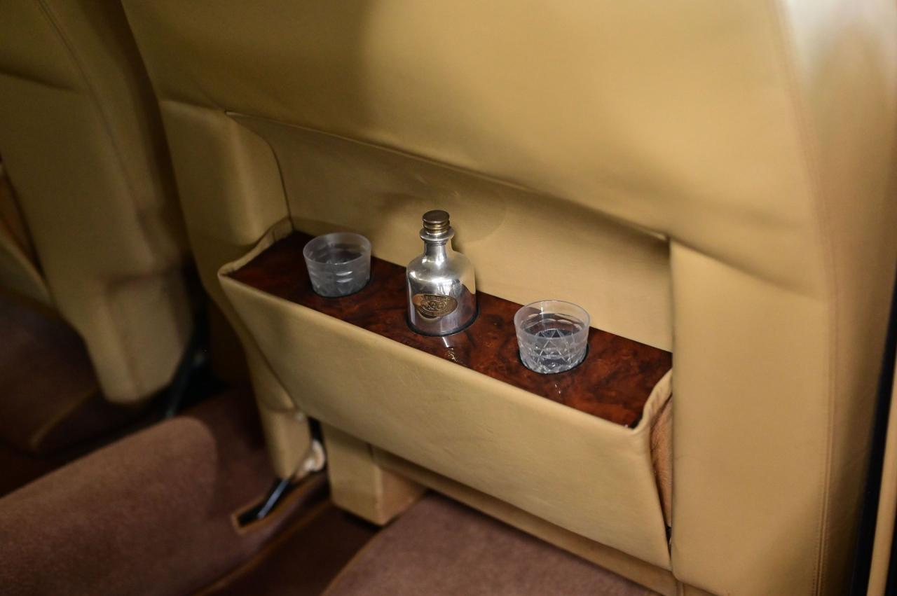 1972 Rolls - Royce SILVER CLOUD LWB