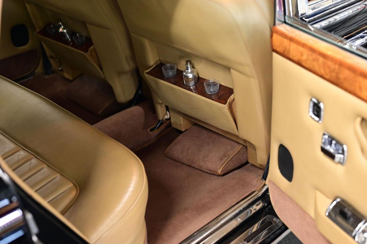 1972 Rolls - Royce SILVER CLOUD LWB