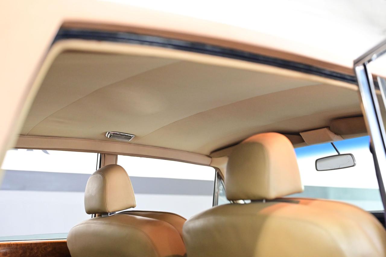 1972 Rolls - Royce SILVER CLOUD LWB