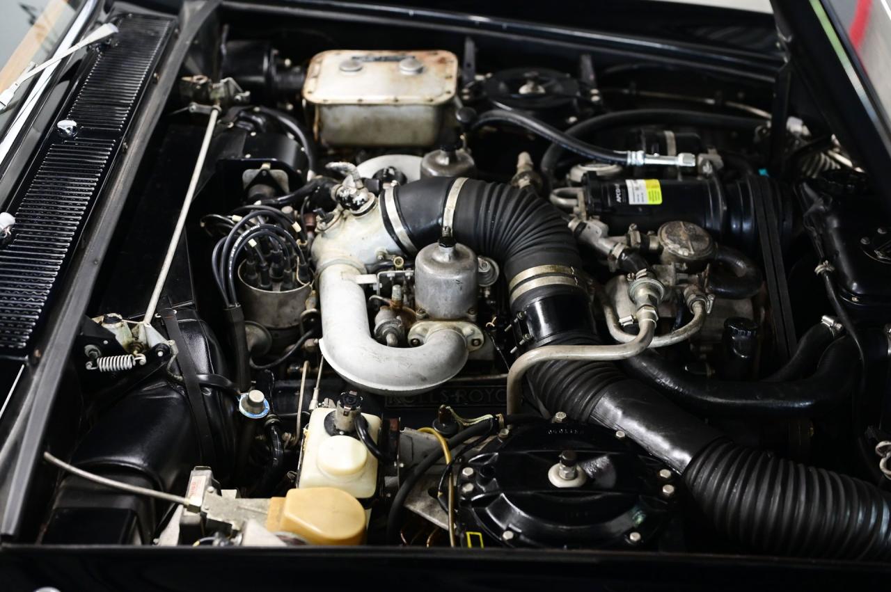 1972 Rolls - Royce SILVER CLOUD LWB