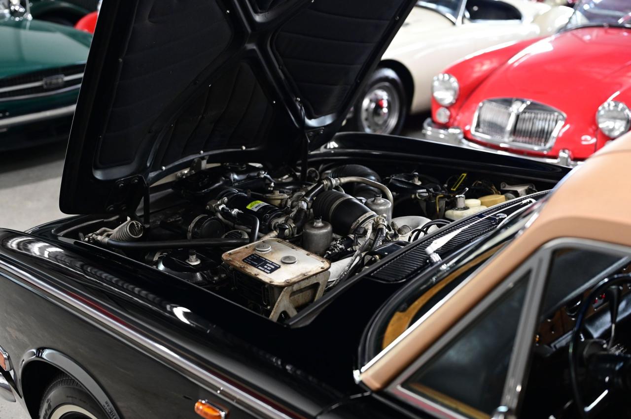 1972 Rolls - Royce SILVER CLOUD LWB