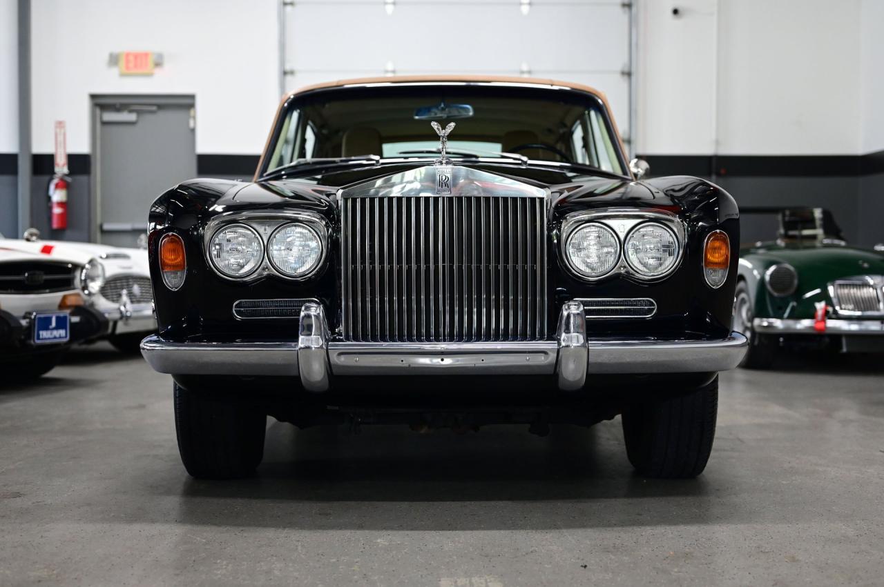 1972 Rolls - Royce SILVER CLOUD LWB