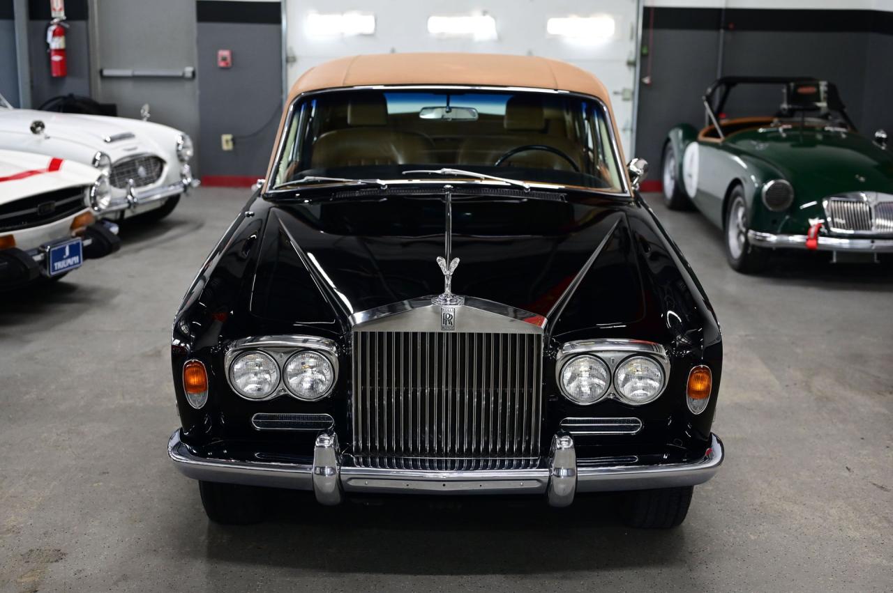 1972 Rolls - Royce SILVER CLOUD LWB