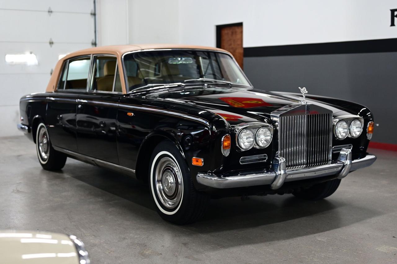 1972 Rolls - Royce SILVER CLOUD LWB
