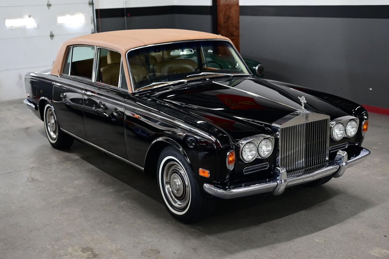 1972 Rolls - Royce SILVER CLOUD LWB