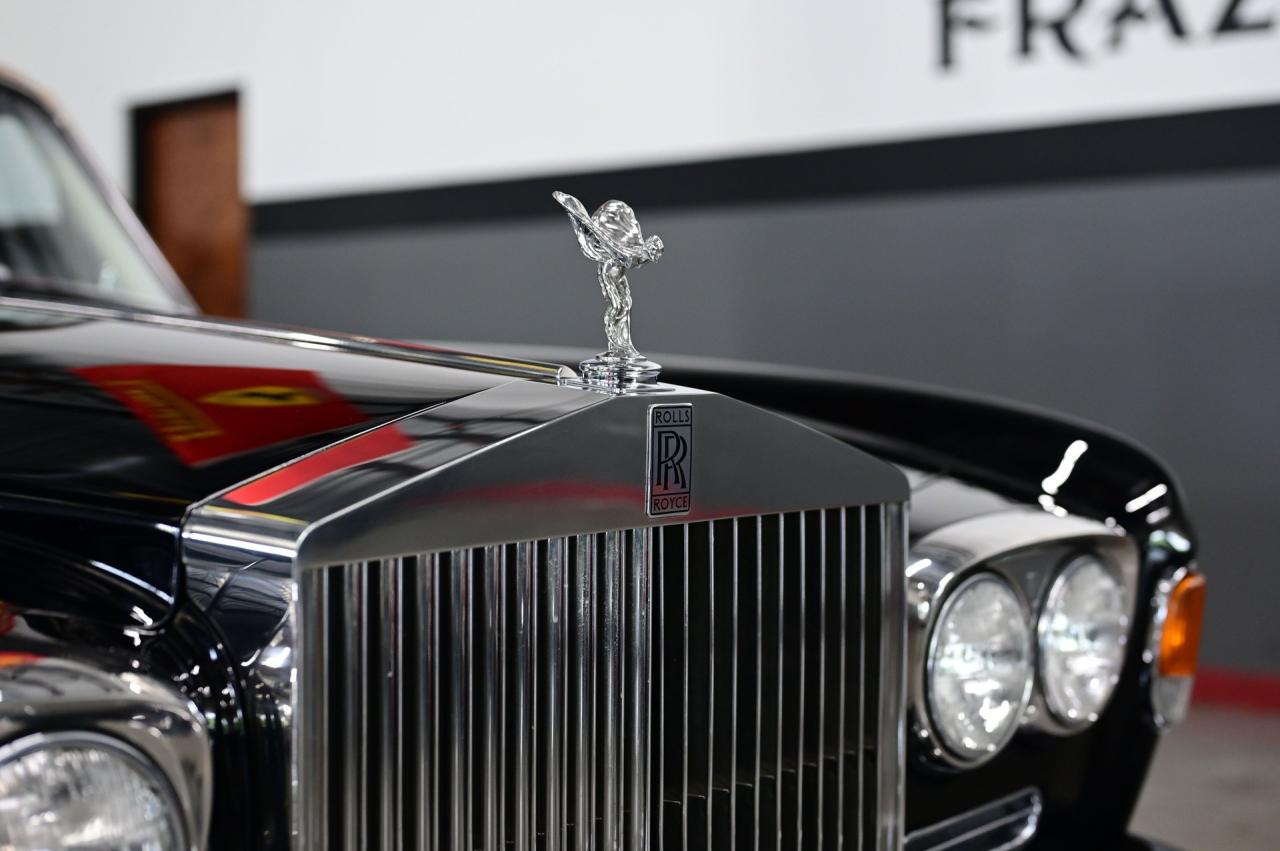 1972 Rolls - Royce SILVER CLOUD LWB