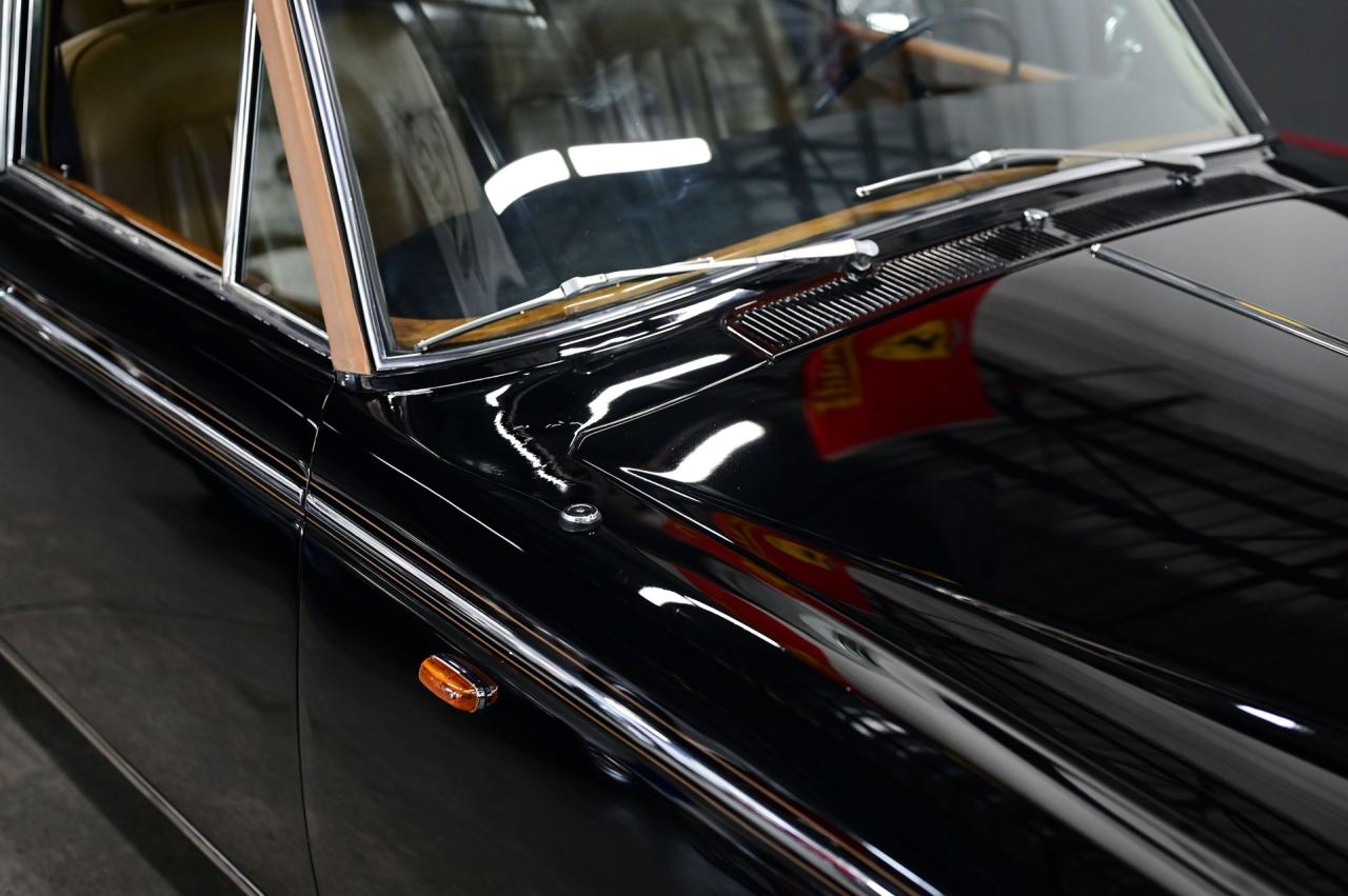 1972 Rolls - Royce SILVER CLOUD LWB