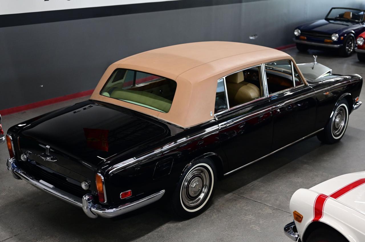 1972 Rolls - Royce SILVER CLOUD LWB