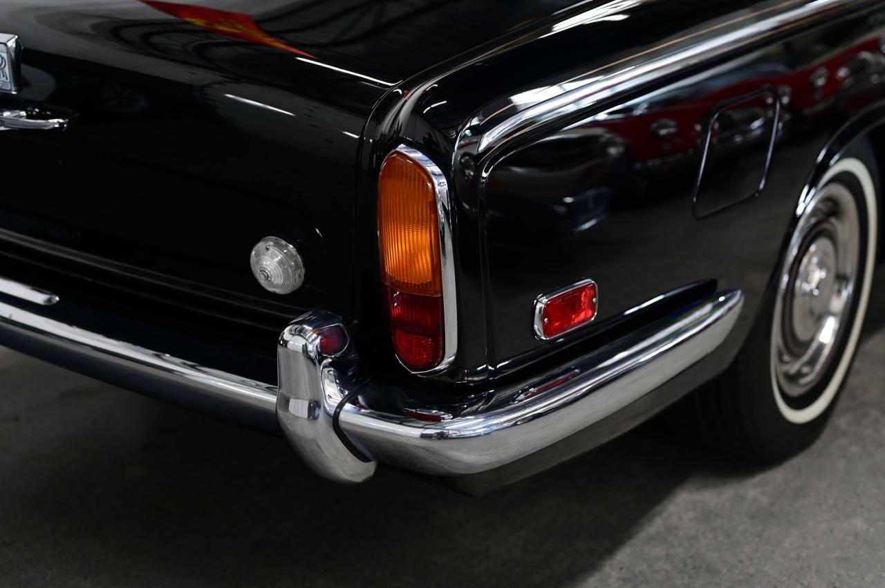 1972 Rolls - Royce SILVER CLOUD LWB
