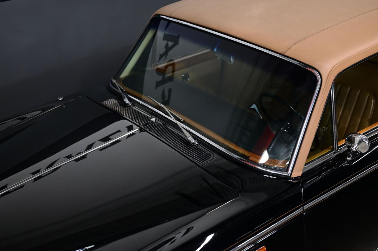 1972 Rolls - Royce SILVER CLOUD LWB