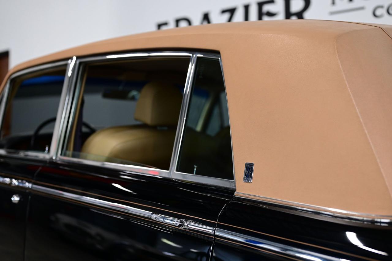 1972 Rolls - Royce SILVER CLOUD LWB