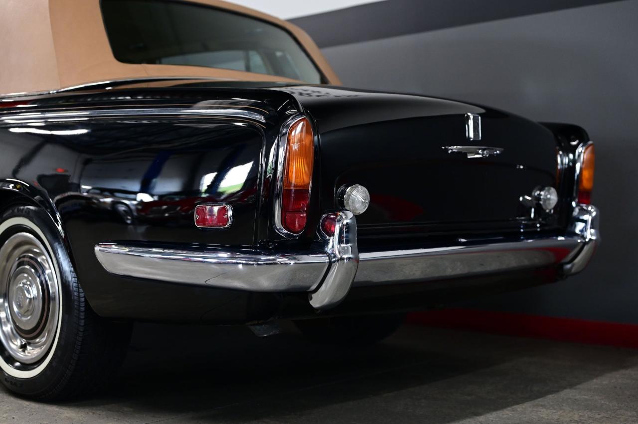 1972 Rolls - Royce SILVER CLOUD LWB