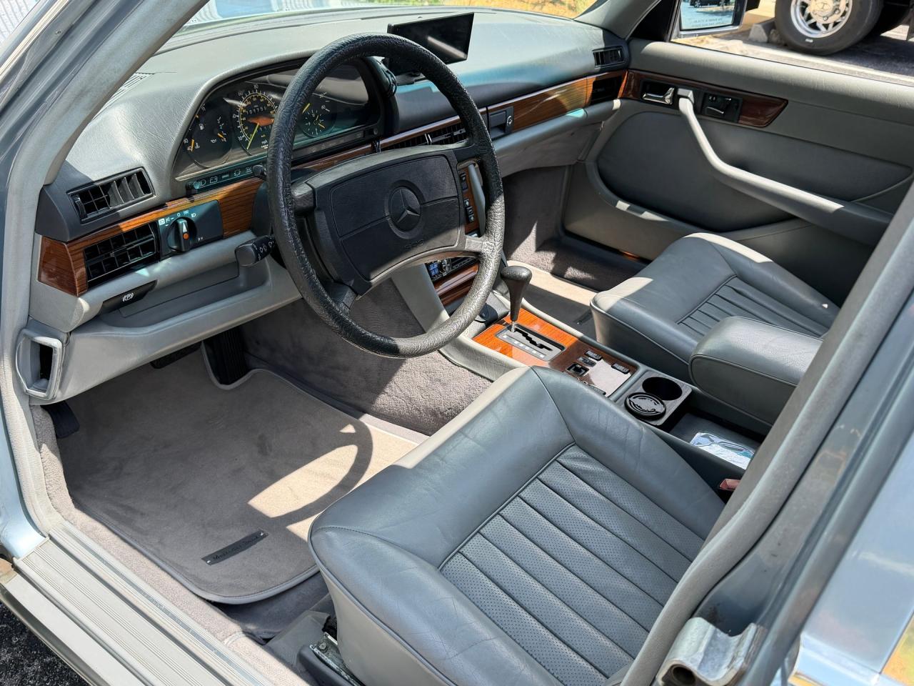 1986 Mercedes - Benz 300SDL