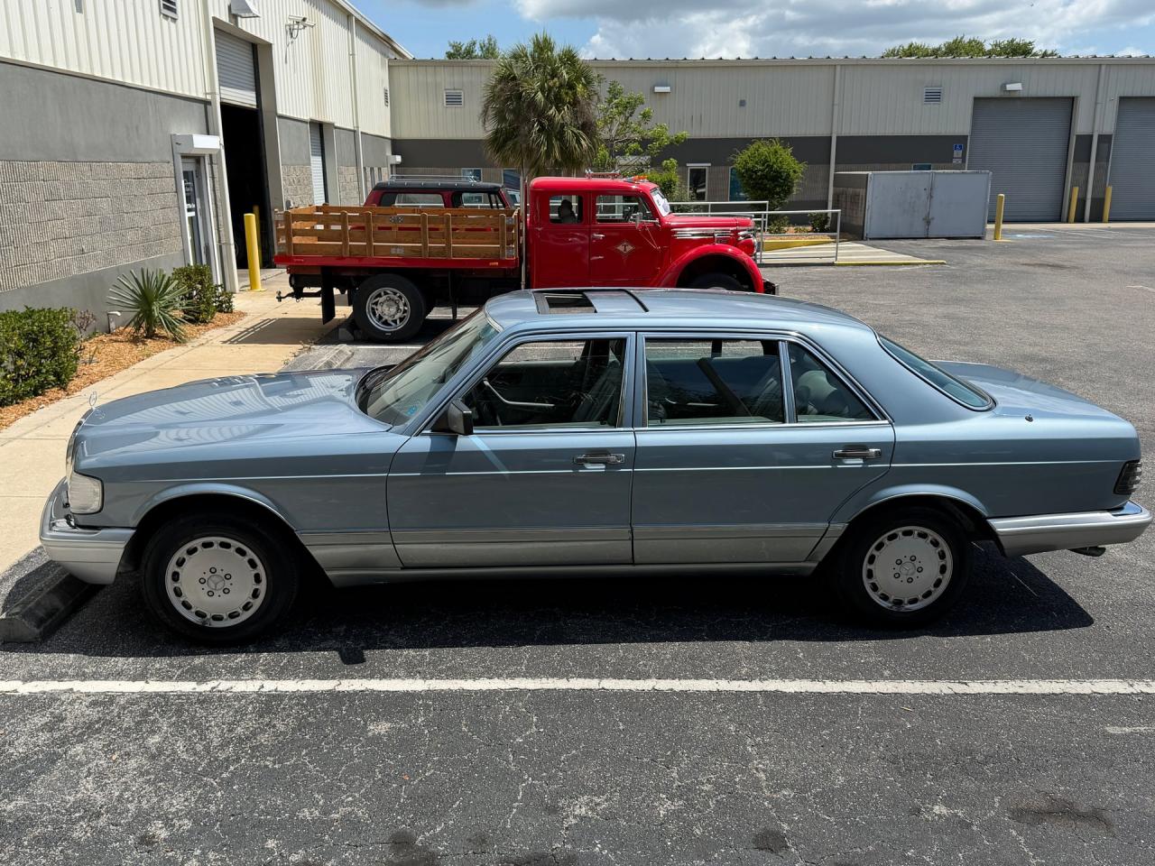 1986 Mercedes - Benz 300SDL