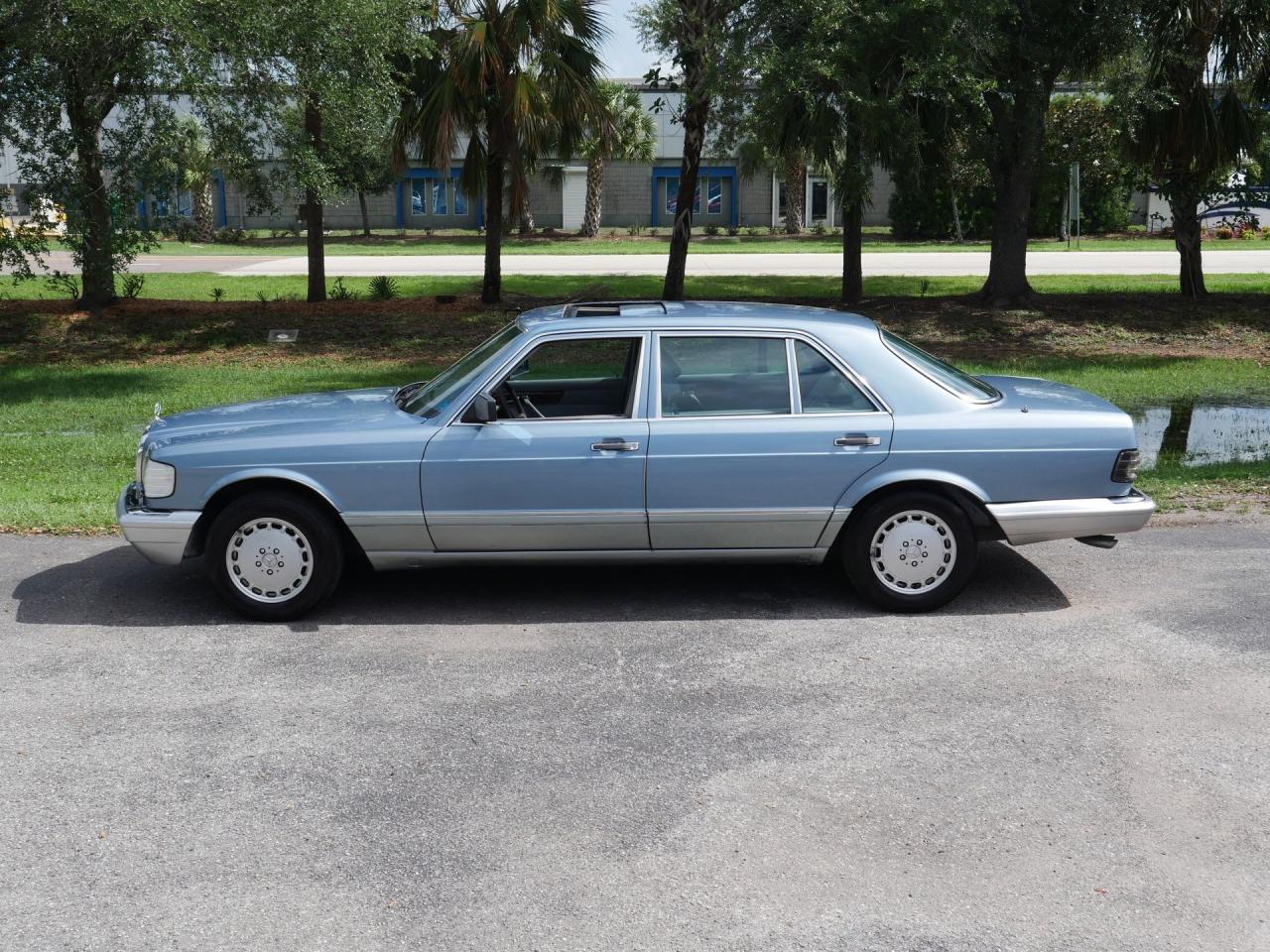 1986 Mercedes - Benz 300SDL