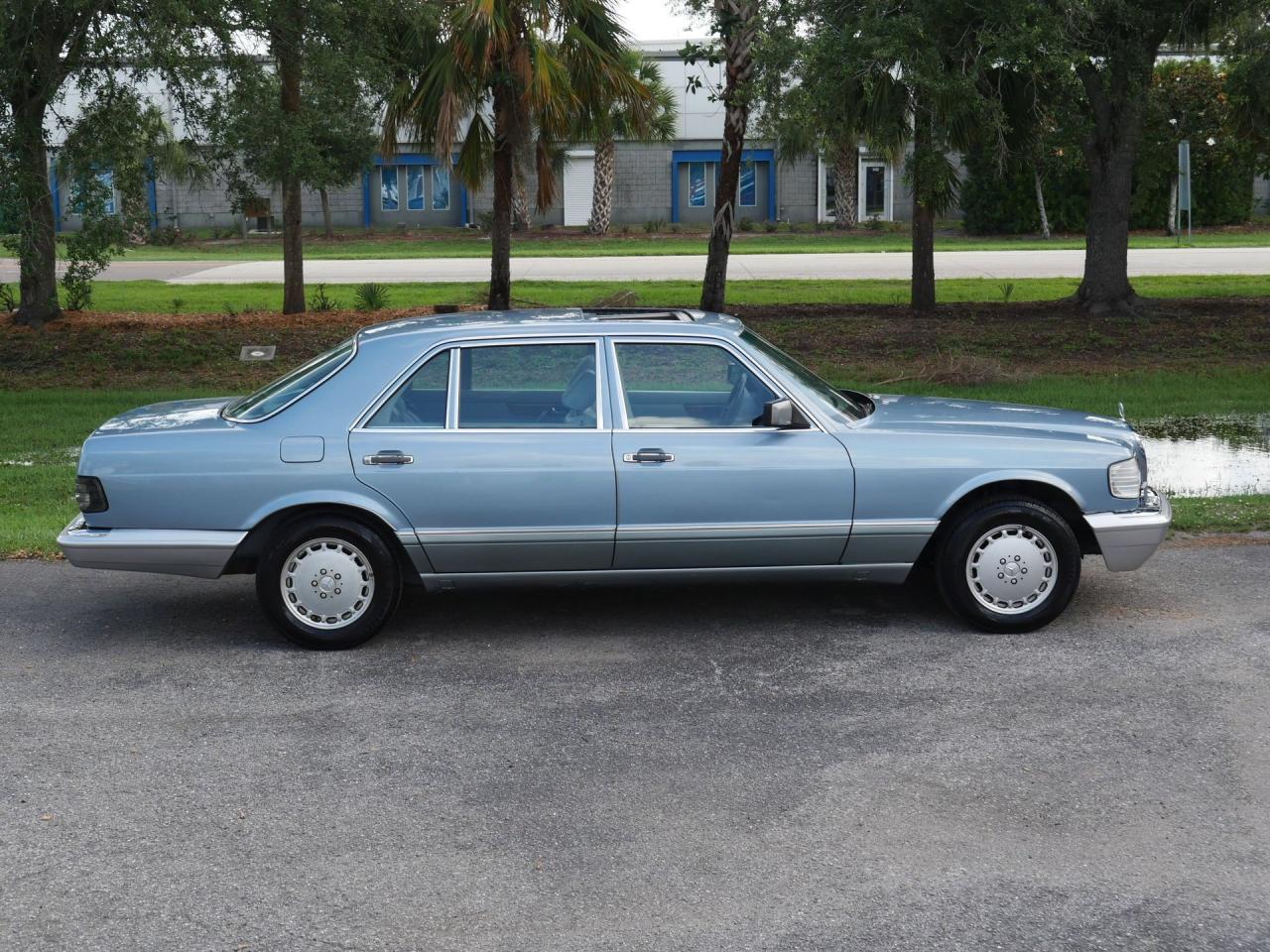 1986 Mercedes - Benz 300SDL