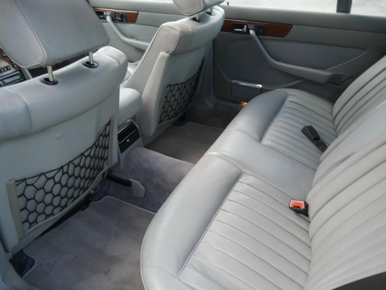 1986 Mercedes - Benz 300SDL