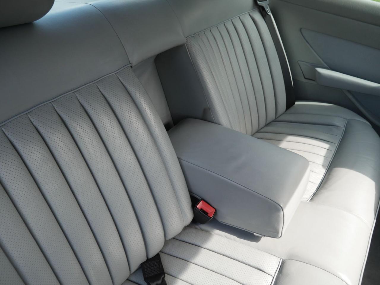 1986 Mercedes - Benz 300SDL