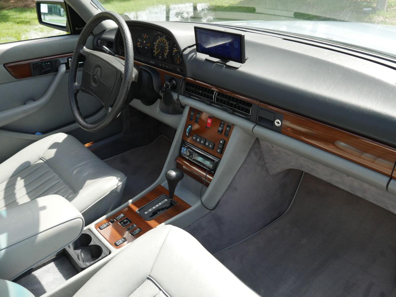 1986 Mercedes - Benz 300SDL