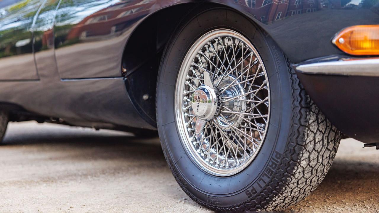 1962 Jaguar E-Type Series 1 3.8 Roadster
