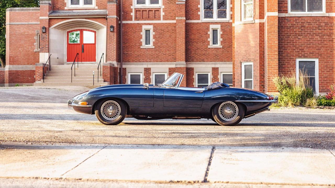 1962 Jaguar E-Type Series 1 3.8 Roadster
