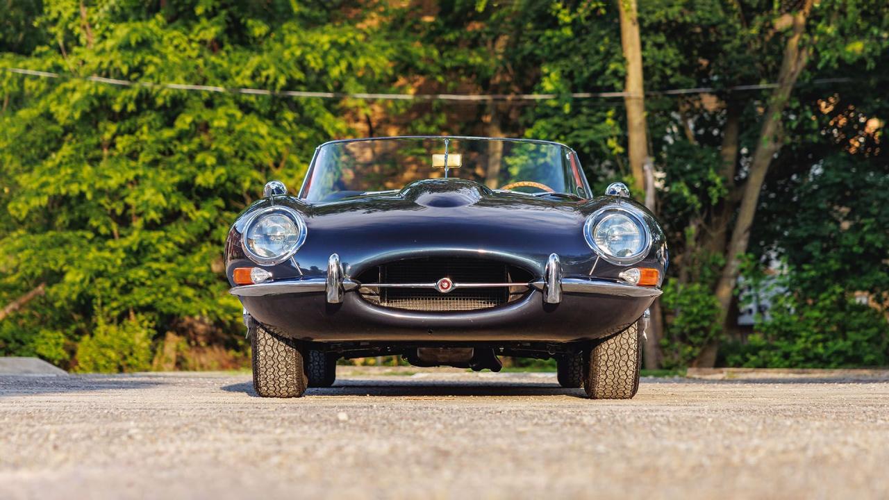 1962 Jaguar E-Type Series 1 3.8 Roadster
