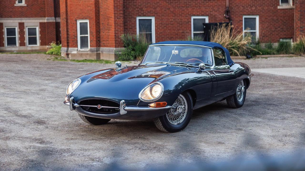1962 Jaguar E-Type Series 1 3.8 Roadster