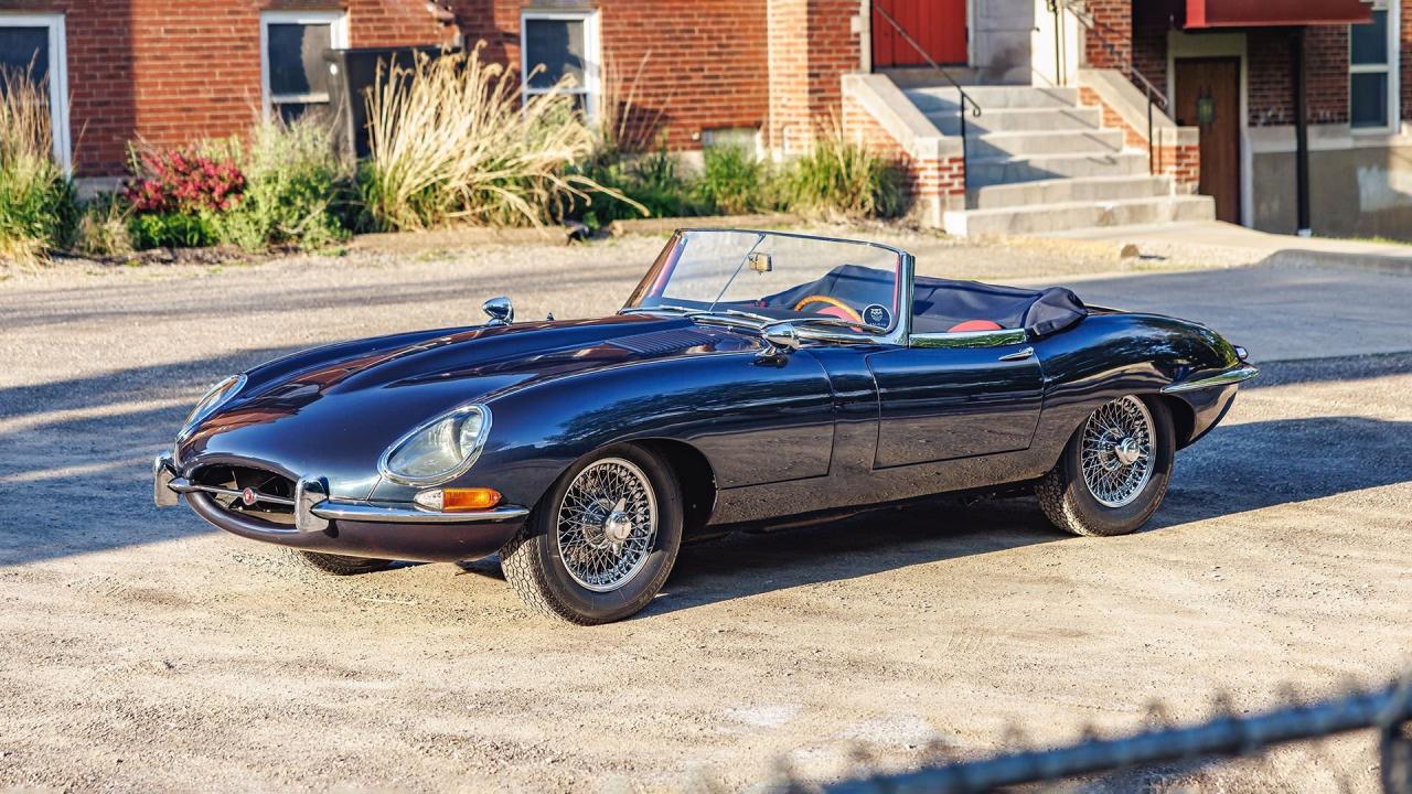 1962 Jaguar E-Type Series 1 3.8 Roadster