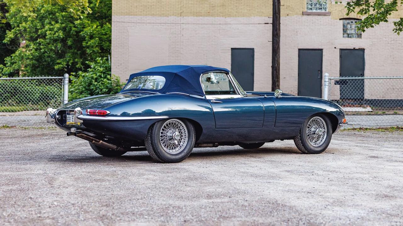 1962 Jaguar E-Type Series 1 3.8 Roadster