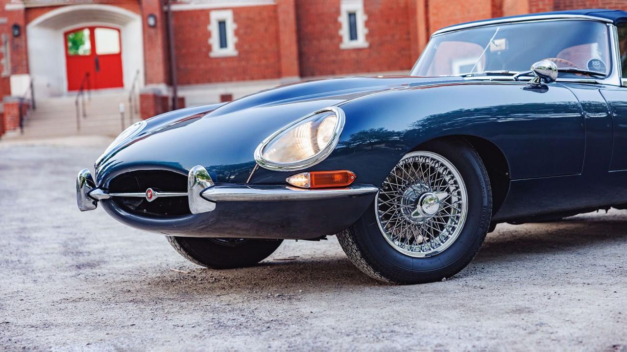 1962 Jaguar E-Type Series 1 3.8 Roadster