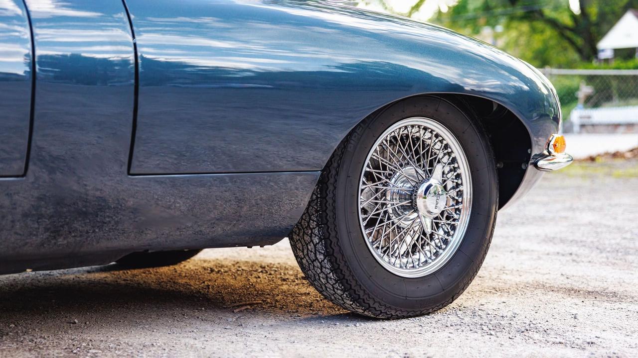 1962 Jaguar E-Type Series 1 3.8 Roadster