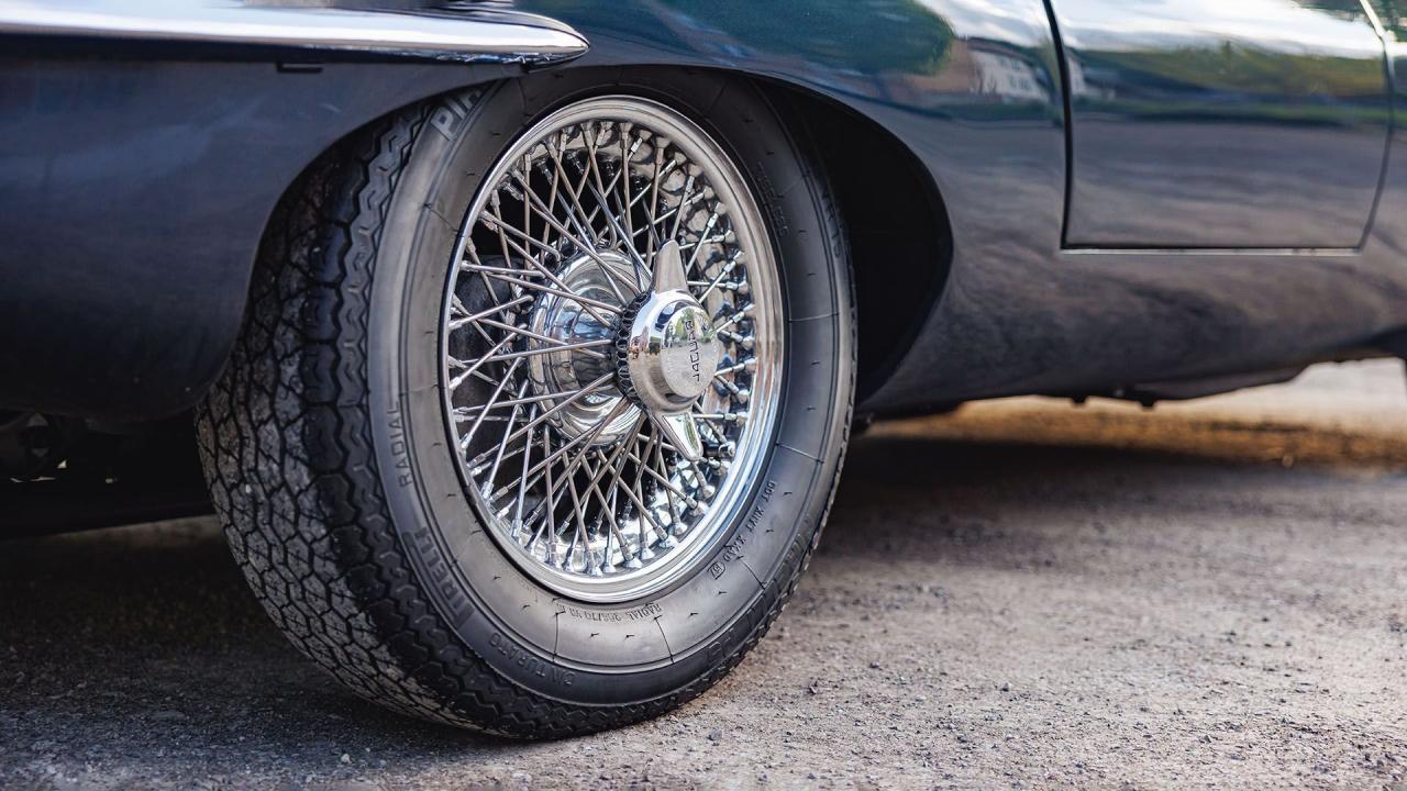 1962 Jaguar E-Type Series 1 3.8 Roadster