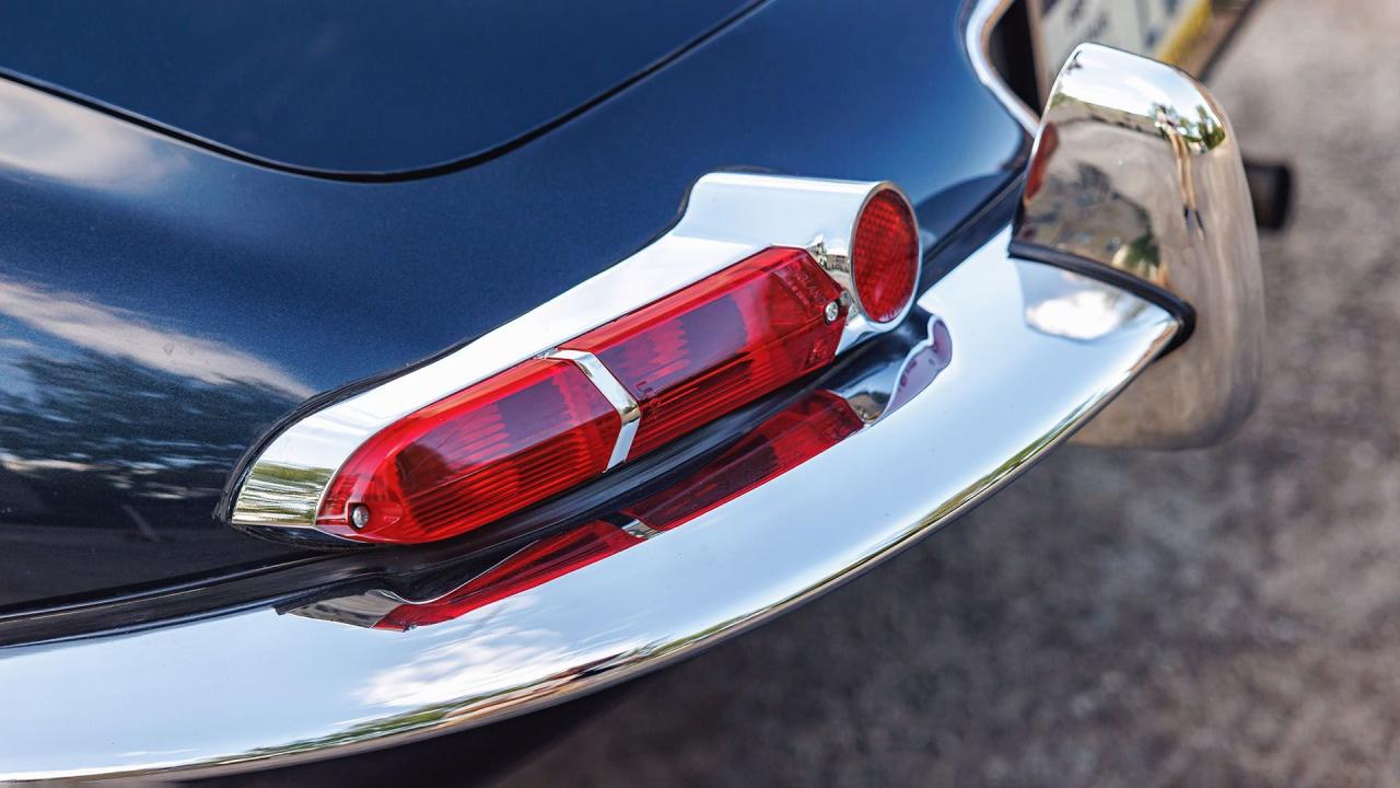 1962 Jaguar E-Type Series 1 3.8 Roadster