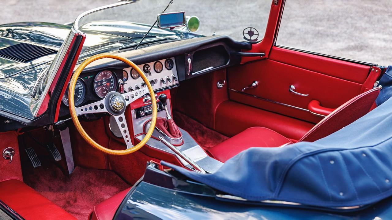 1962 Jaguar E-Type Series 1 3.8 Roadster