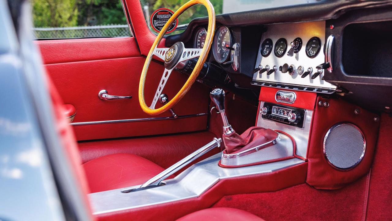 1962 Jaguar E-Type Series 1 3.8 Roadster