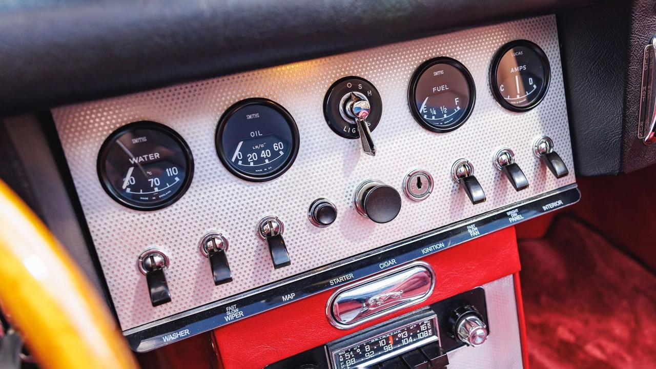 1962 Jaguar E-Type Series 1 3.8 Roadster