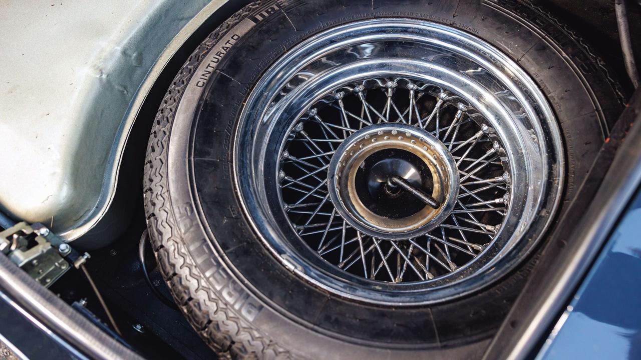 1962 Jaguar E-Type Series 1 3.8 Roadster