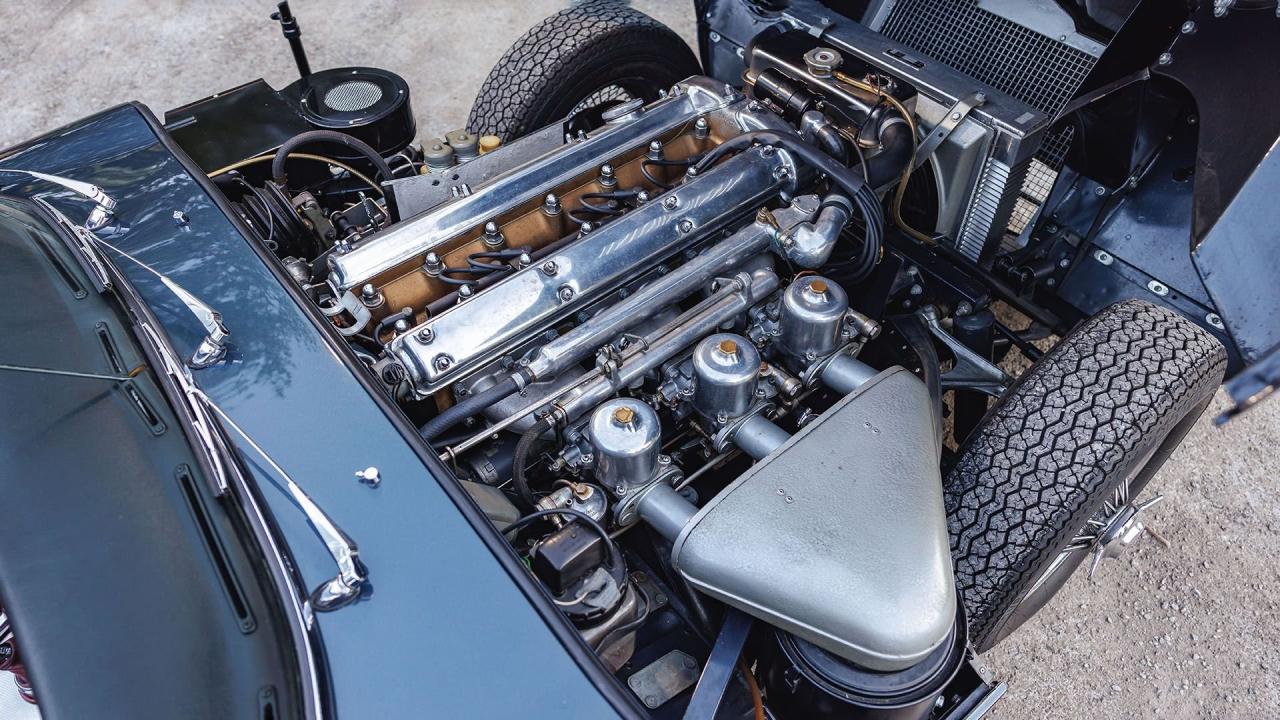 1962 Jaguar E-Type Series 1 3.8 Roadster