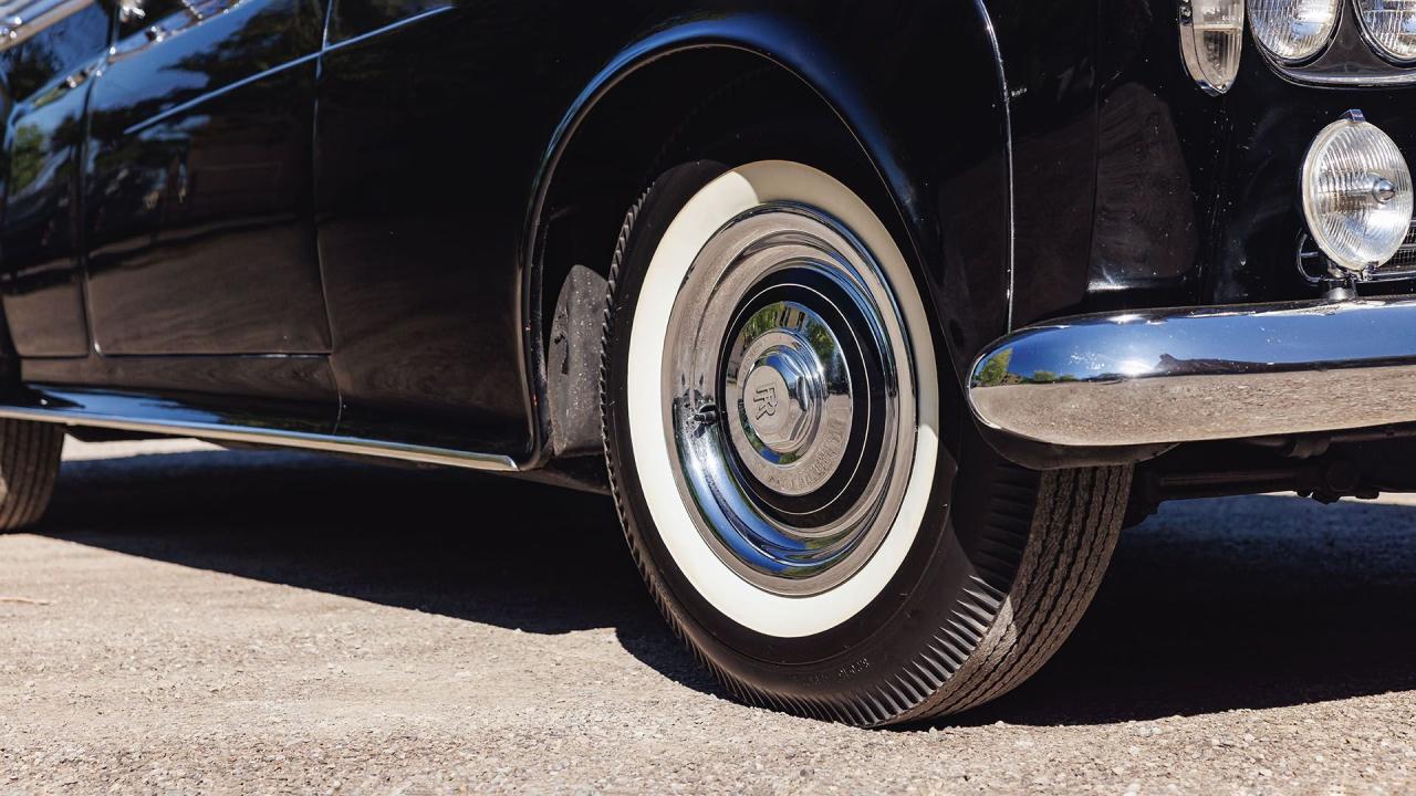 1963 Rolls - Royce Silver Cloud III Saloon