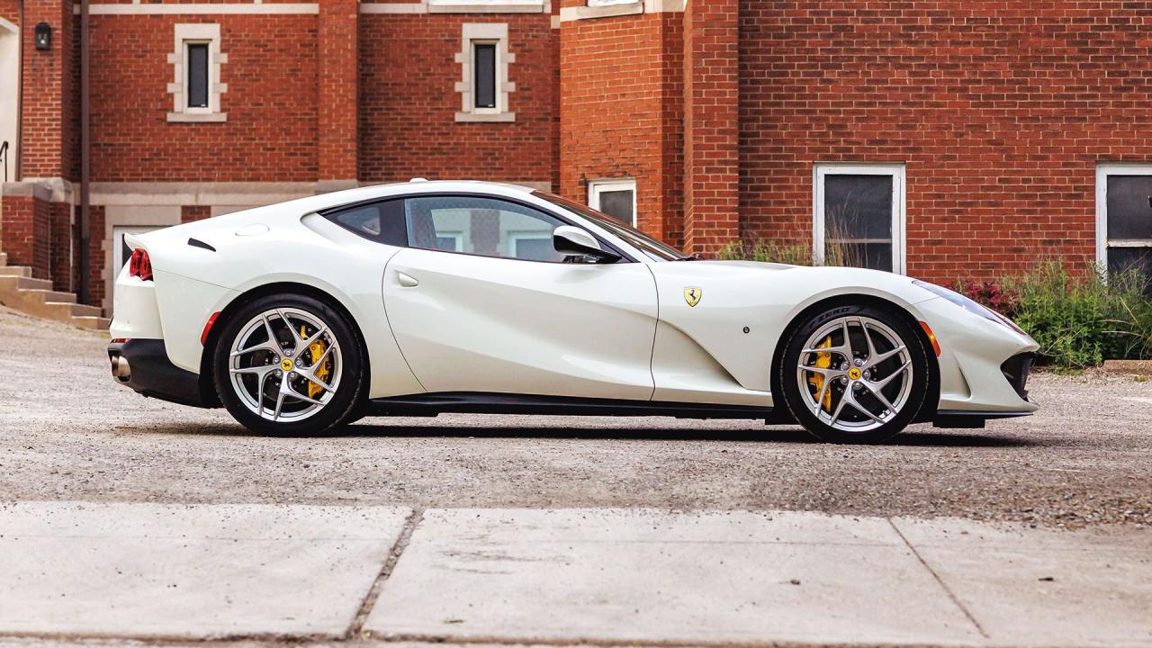 2019 Ferrari 812 Superfast